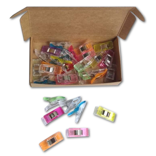 Boîte de 17 pinces multicolores