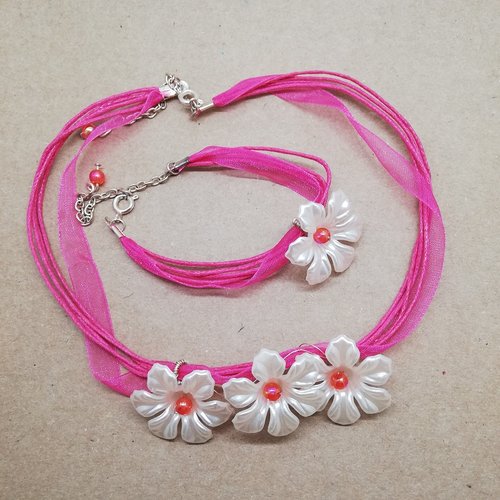 Parure enfant : collier et bracelet rose fuchsia