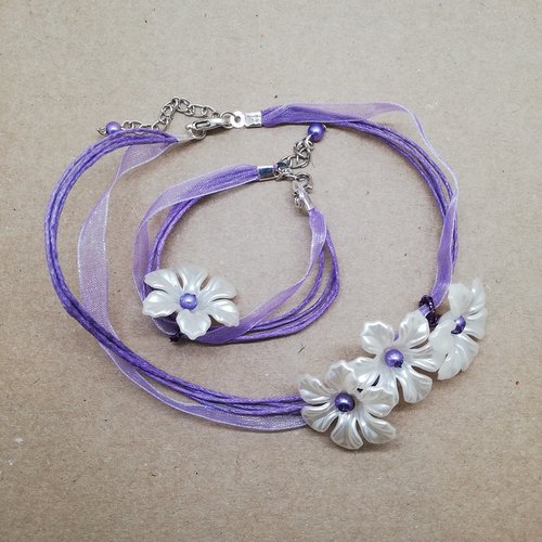 Parure enfant violet : collier et bracelet