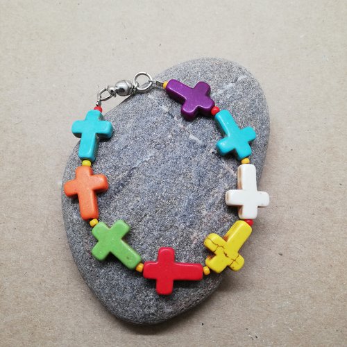 Bracelet multicolore aimanté croix