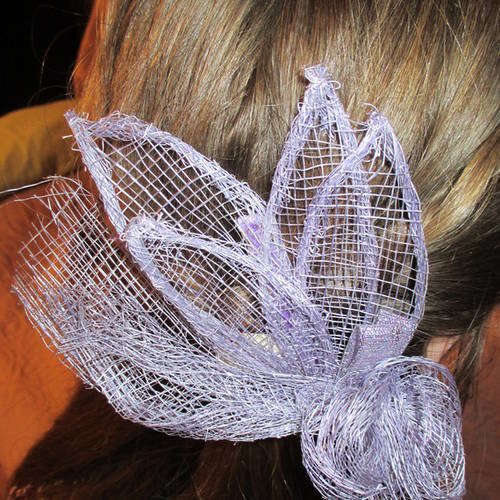 Bijoux cheveux barette lilas en sisal et organza