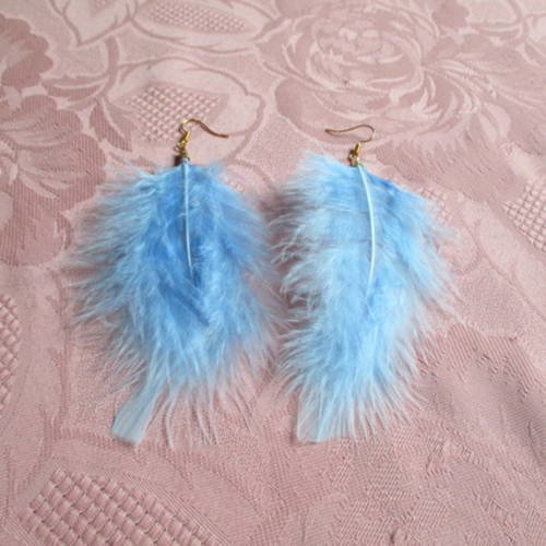 Plumes d'oreille "nuage d'été indien" bleu ciel 
