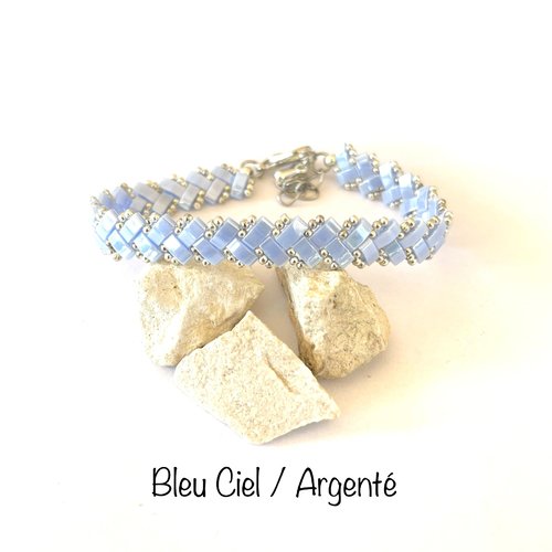 Bracelet laura en perles half tila bleu ciel et argenté