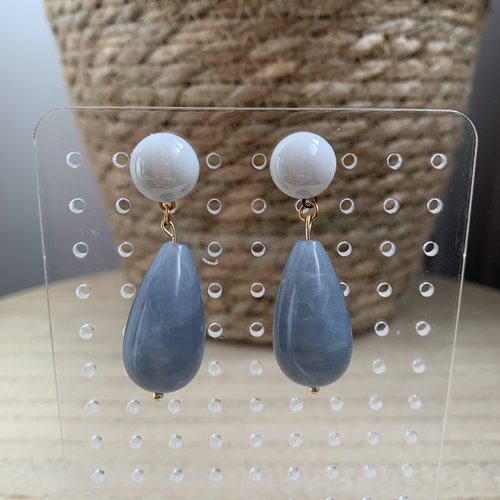Boucles d’oreilles suzanne grise
