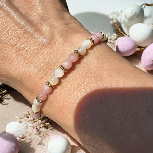 Bracelet femme en perles de nacre et perles d’opale rose