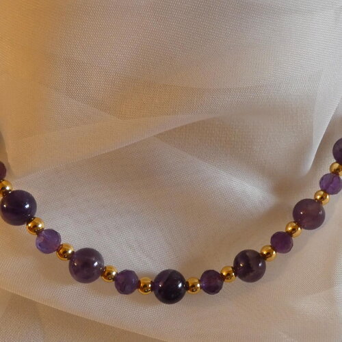 Collier femme en perles d’améthyste
