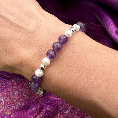 Bracelet en perles d’améthyste facettées et perles d’eau douce