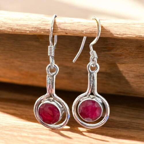 Boucles d’oreilles en rubis et argent 925