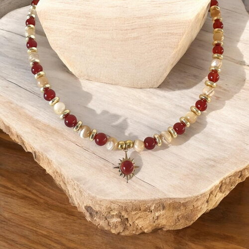 Collier en perles de cornaline et nacre beige