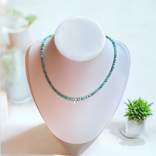 Collier en perles facettées de turquoise de chine