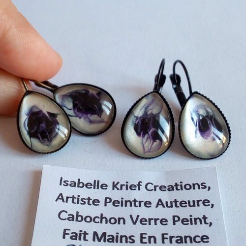 Verre peint par artiste,boucles oreilles dormeuses laiton avec cabochons gouttes amethyste violet nacre blanc ooak,fait mains en france