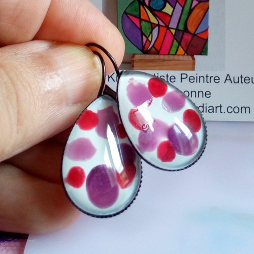 Boucles oreilles dormeuses avec cabochons gouttes en verre peint,violet rouge,cadeau fete anniversaire noel,fait mains en france