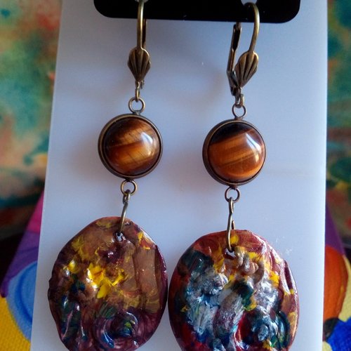 Dormeuses oreilles percees avec cabochon rond oeil de tigre quartz pierre fine marron jaune et pendentif argile fait mains en france