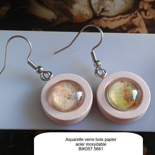 Peint artiste française,boucles oreilles bois,crochets acier,cabochon rond,aquarelle jaune bleu,gothique bobo boheme