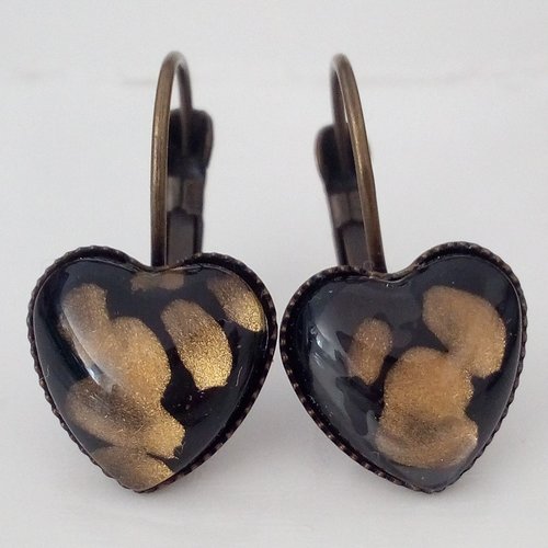 Boucles oreilles dormeuses bronze avec cabochons coeurs en verre peint noir et or,cadeau fete anniversaire noel