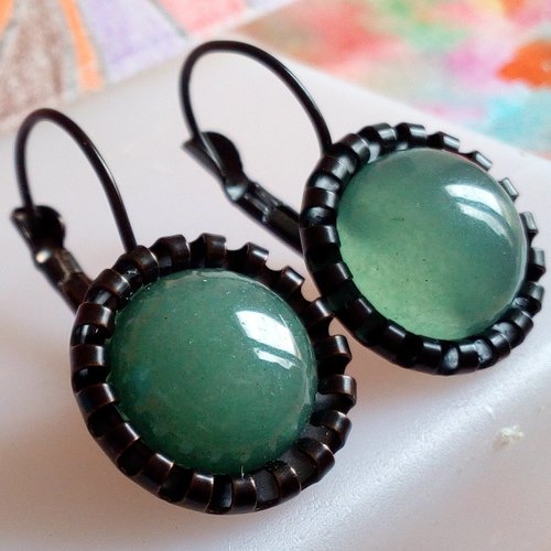 Aventurine verte,boucles oreilles dormeuses laiton noir avec cabochons ronds 12mm,quartz pierre fine,fait mains en france,cadeau fete