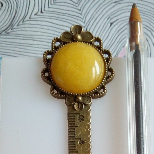Marque page en laiton bronze avec cabochon rond 20mm pierre precieuse calcite orange,cadeau fete anniversaire noel,fait mains en france