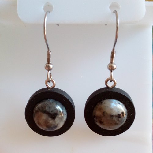 Larvikite,boucles oreilles bois noir avec cabochons ronds 12mm,quartz noir gris bleu pierre magma norvegien,crochets acier,anniversaire noel