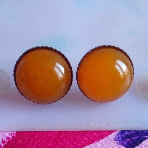 Calcite orange,clous oreilles tige acier chirurgical, avec cabochons ronds,pierre fine precieuse,cadeau fete anniversaire noel