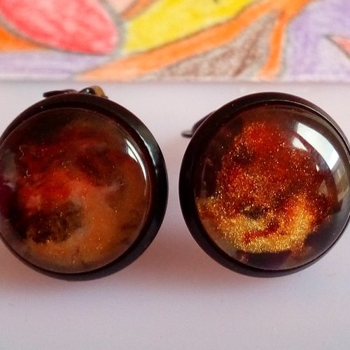 Peinture sur verre, clips oreilles laiton noir avec cabochons ronds,rouge feu or jaune,cadeau fete anniversaire noel