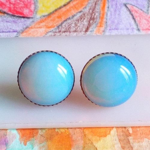 Opale,clous oreilles tige acier chirurgical, avec cabochons ronds,pierre precieuse,cadeau fete anniversaire noel