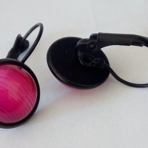 Dormeuses agate rose, pierre fine ,boucle oreille laiton noir,cabochon rond,cadeau fete anniversaire noel,bélier, lion, scorpion