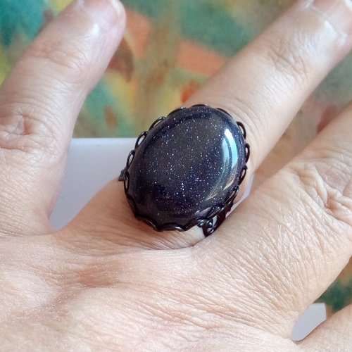 Pierre de sable bleu,bague laiton noir avec cabochon oval,anneau ajustable filigrane fleuri lys royal,cadeau fete anniversaire noel