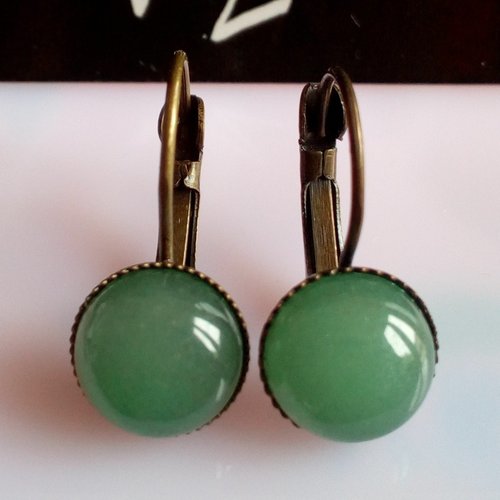 Aventurine verte,boucles oreilles dormeuses bronze avec cabochons ronds,pierre fine,cadeau fete anniversaire noel,fait mains en france