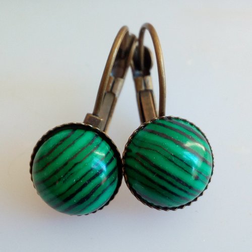 Malachite,boucles oreilles dormeuses bronze avec cabochons ronds,pierre precieuse,cadeau fete anniversaire noel,fait mains en france