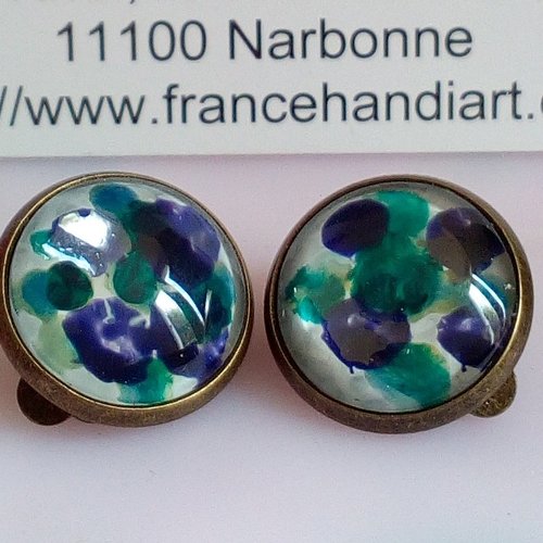 Clips oreilles laiton avec cabochons verre peint rond bleu blanc fleuri,fait mains en france,cadeau fete anniversaire noel