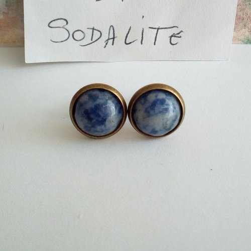 Sodalite,clous d oreille laiton bronze avec cabochons ronds 10mm de pierre semi precieuse bleu,fait mains en france,cadeau fete anniversaire