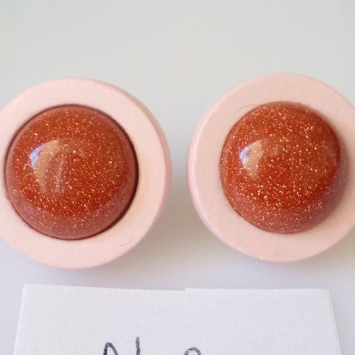 Pierre de soleil, clous oreilles en bois rose avec tige acier chirurgical et cabochons ronds 12mm,pierre,cadeau fete anniversaire