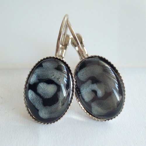 Boucles d'oreilles dormeuses argent rhodie avec cabochons en verre peint oval,noir nacre blanc,bijou homme femme unisex lgbt