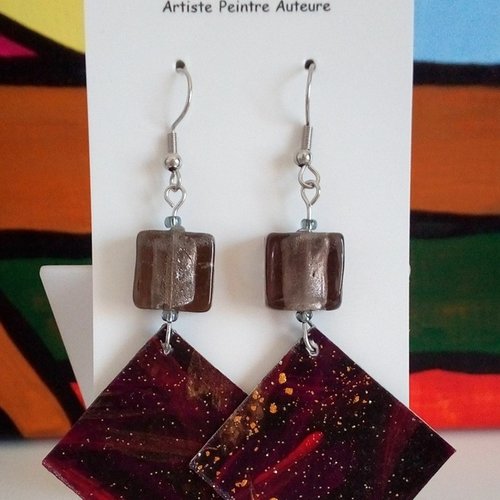 Boucles oreilles pendantes carrées noir rouge et or,acier inoxydable, peinture et perles de verre tchèque