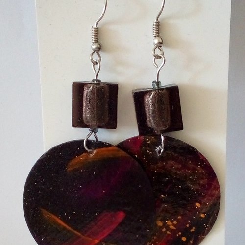 Boucles oreilles pendantes rondes, rouge marron or argent,perles carrées verre bohème,bijou peint