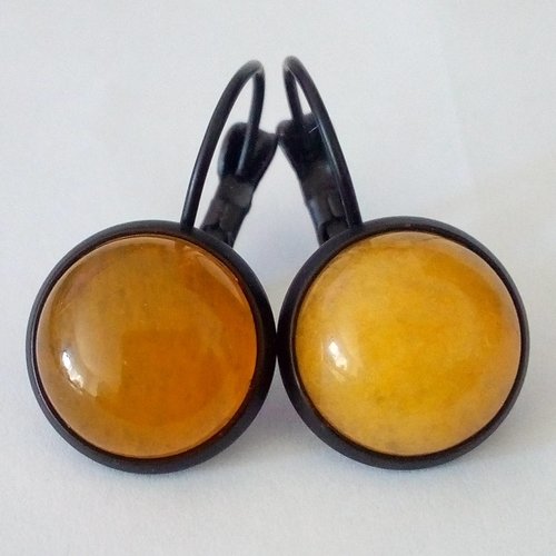 Dormeuses calcite orange, pierre fine ,boucles oreilles laiton noir,cabochon rond,cadeau fete anniversaire,lion scorpion