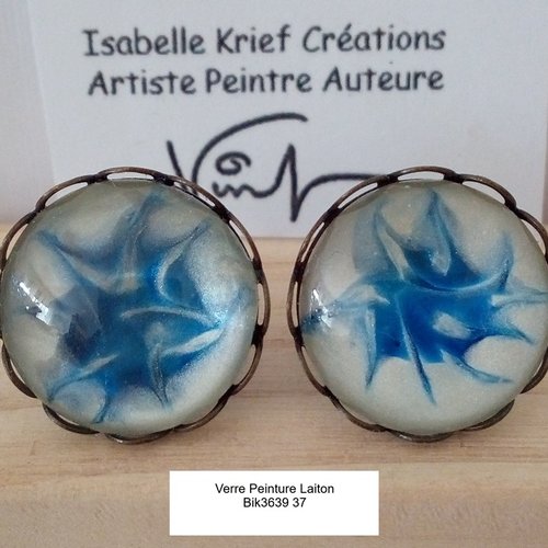 Clous oreilles laiton bronze fleuri avec cabochons ronds en verre peint a la main,collection bleu ciel,boho bobo gothique