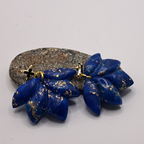 Boucles d'oreilles argile polymère poncée faux lapi-lazzuli feuille d'or puces zyrkon étoiles