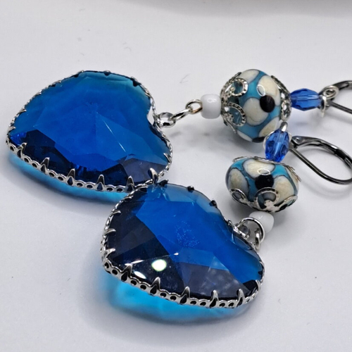 Boucles d'oreilles perle verre filé chalumeau bleu blanc coeur verre bleu roi serti argentv