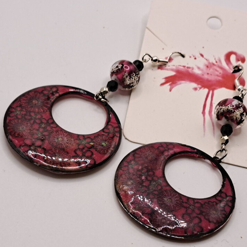 Boucles perle verre filé au chalumeau assortie résine et polymère tons rose parme fuchsia