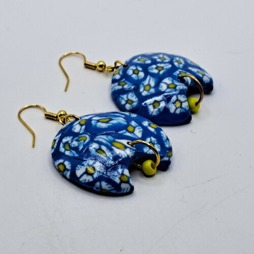 Boucles d'oreilles  polymère fimo bleu et jaune gaieté printemps