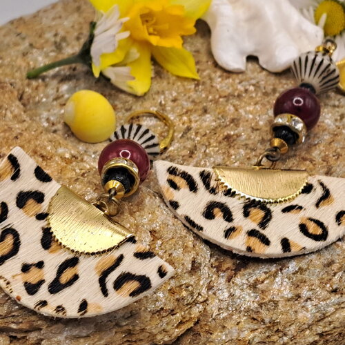 Boucles d'oreilles demi lune motif animal perles céramique rouge et blanc-noir strass et or