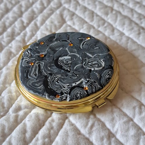 Miroir de sac en pâte polymère gris acier noir blanc métal doré double miroir