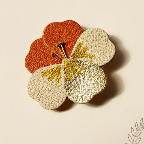 Broches