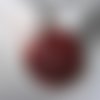 Pendentif fantaisie, paillettes rouges, en résine / diamètre 40mm