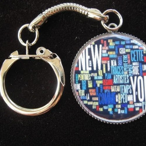 Porte-clefs unisexe tags new york city serti en résine diamètre 30mm