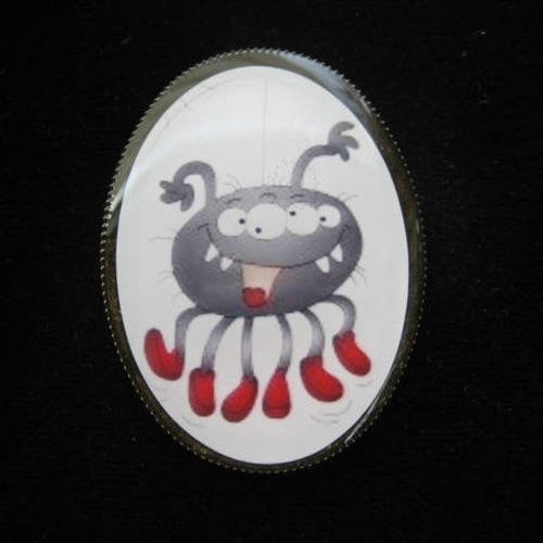 Broche ovale unisexe araignée cartoon sertie en résine taille 30mmx40mm