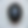 Bague fantaisie, mon oeil bleu, sur fond noir en résine / diamètre 25mm