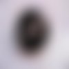 Bague ajustable unisexe chien teckel argenté sur fond noir en résine