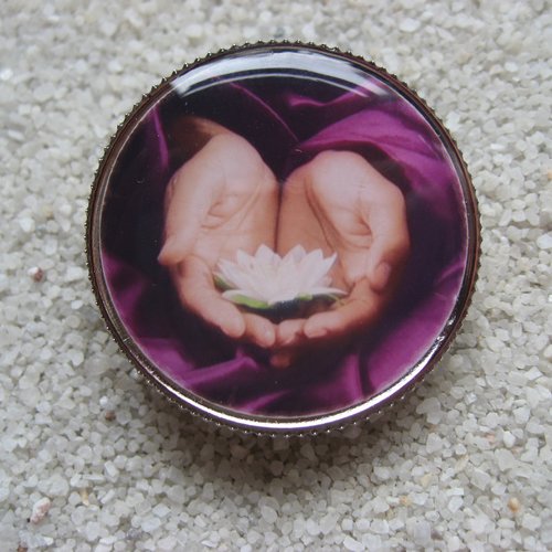 Bague ajustable unisexe motif fleur de lotus sertie en résine diamètre 30mm